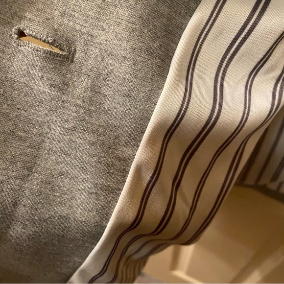 Adrianna Papell sweatshirt blazer size large, soft gray pinstripe lining NWOT - Picture 14 of 17